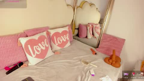 Cahitlin  online show from 11-27-25, 05:20