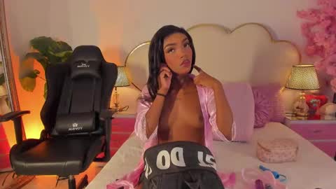Snapshot of cahitlinbel chatting on 05-31-26, 05:59 Cahitlin online show from 05-31-26, 05:59