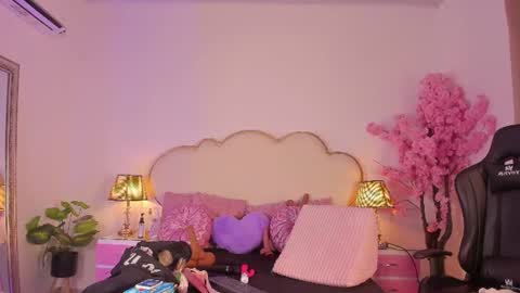 Cahitlin  online show from 07-07-26, 05:54