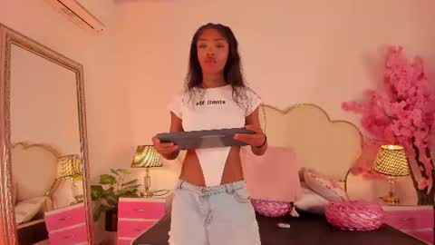 Cahitlin  online show from 07-26-26, 05:15