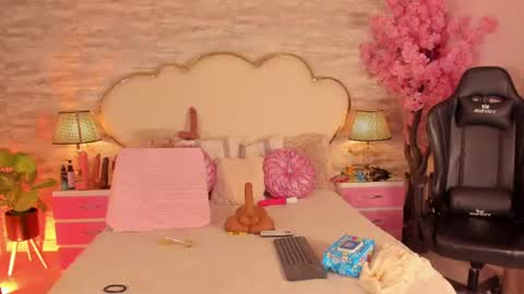 Cahitlin  online show from 07-31-26, 07:19
