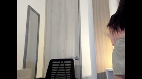 Snapshot of caitlingomez0 chatting on 06-11-26, 02:53 caitlingomez0 online show from 06-11-26, 02:53