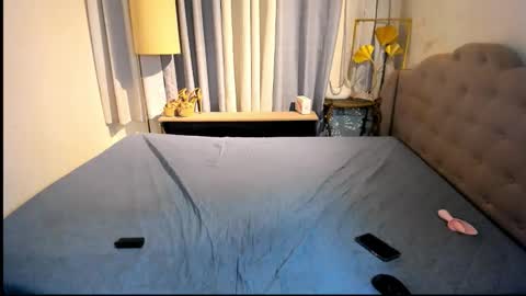 C A I T L Y N online show from 11-02-25, 07:00