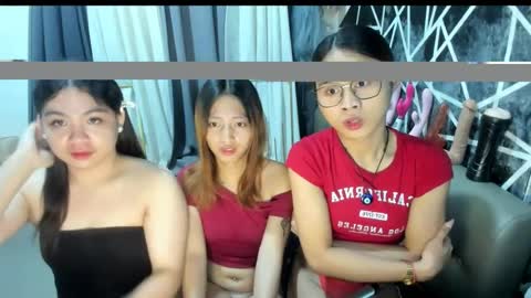 C A I T L Y N online show from 06-22-26, 08:17