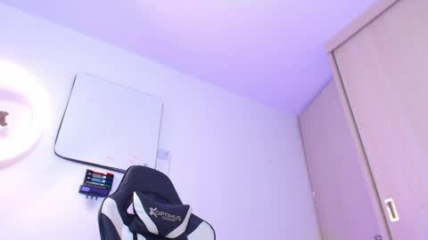 Snapshot of calavalerio chatting on 05-21-26, 03:13 Valerio online show from 05-21-26, 03:13