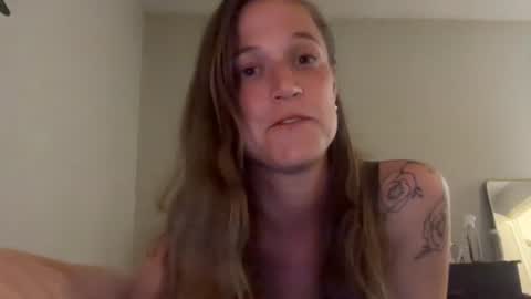 Snapshot of cali_june chatting on 06-21-26, 03:09 Cali Junicorn the Third online show from 06-21-26, 03:09