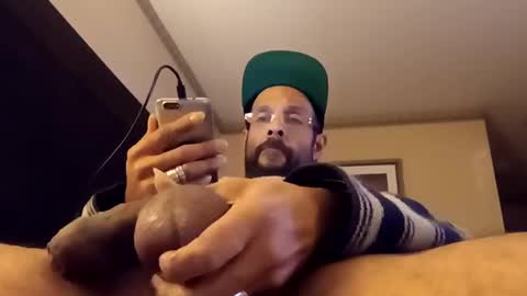 Snapshot of calidickfoshow chatting on 12-14-24, 12:44 Hugh joh Meathammer online show from 12-14-24, 12:44