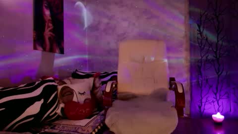 EMPERATRIZ online show from 03-31-26, 09:37