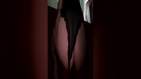 Snapshot of caligula62 chatting on 08-09-26, 04:06 caligula62 online show from 08-09-26, 04:06
