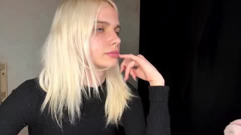 Snapshot of caliscott_ chatting on 07-28-26, 07:39 Cali online show from 07-28-26, 07:39