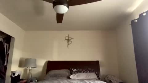 Snapshot of calishop1 chatting on 12-09-24, 05:30 calishop1 online show from 12-09-24, 05:30