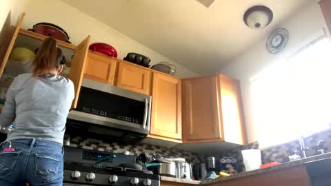 Snapshot of calishop1 chatting on 02-05-25, 07:10 calishop1 online show from 02-05-25, 07:10