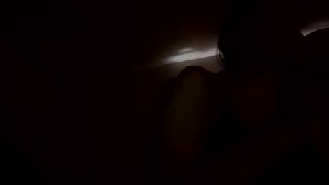 Snapshot of calishop1 chatting on 10-29-25, 03:36 calishop1 online show from 10-29-25, 03:36