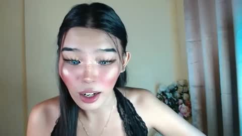 Snapshot of call_me__anna chatting on 01-07-25, 12:24 Anna online show from 01-07-25, 12:24