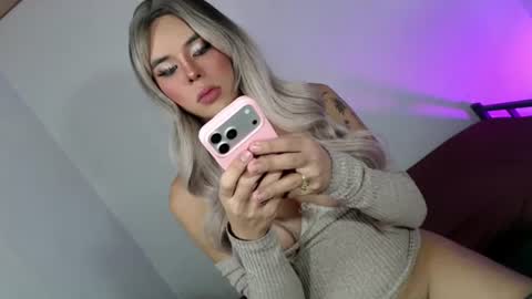 Snapshot of call_me_clara chatting on 06-29-26, 01:12 CALL ME CLARA online show from 06-29-26, 01:12