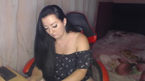 Snapshot of call_me_shaya chatting on 06-15-26, 03:14 Shaya online show from 06-15-26, 03:14