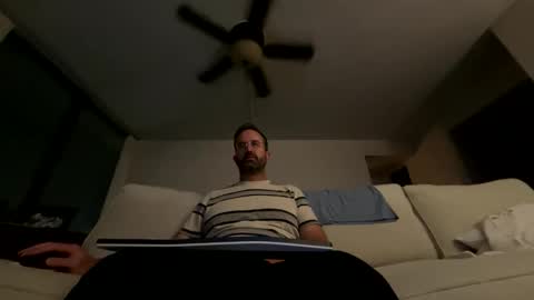 Snapshot of callesalada2 chatting on 04-18-26, 05:55 Whitest Boy Alive online show from 04-18-26, 05:55