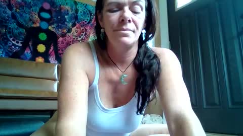 Calli online show from 05-21-26, 06:59