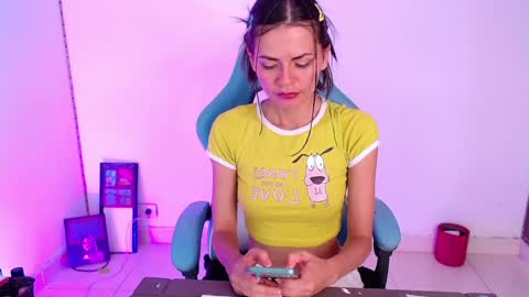 callmebluee online show from 06-06-26, 06:56
