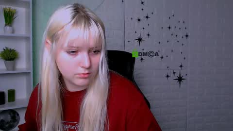 callmevivien online show from 04-21-26, 12:00