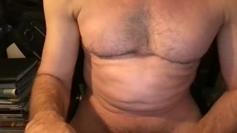 Snapshot of callum5555 chatting on 01-11-25, 01:06 callum5555 online show from 01-11-25, 01:06