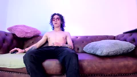 Snapshot of calmacaos chatting on 01-11-26, 01:16 calmacaos online show from 01-11-26, 01:16