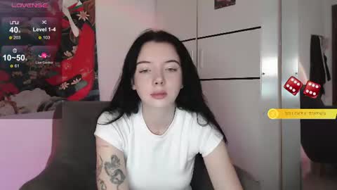 Snapshot of calmlilly chatting on 07-02-26, 02:22 Lilly online show from 07-02-26, 02:22