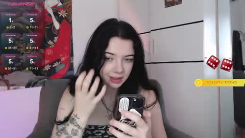 Snapshot of calmlilly chatting on 07-15-26, 06:51 Lilly online show from 07-15-26, 06:51
