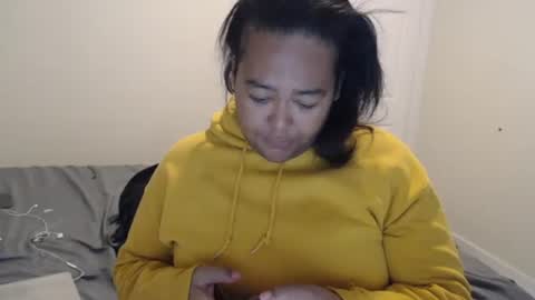 Snapshot of cals9x chatting on 10-13-25, 04:29 camzxoxox online show from 10-13-25, 04:29