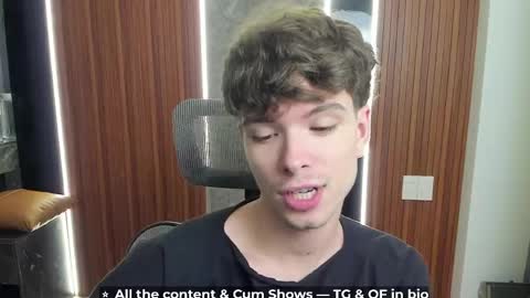 Hey I am Calvin  online show from 04-05-26, 05:10