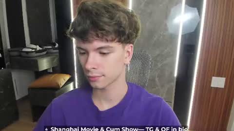 Hey I am Calvin  online show from 06-24-26, 05:34