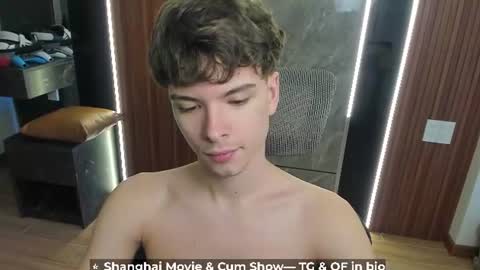 Hey I am Calvin  online show from 07-19-26, 09:35