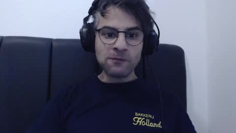 Snapshot of calvinjohnlad chatting on 12-14-24, 10:56 Calvinjohnlad online show from 12-14-24, 10:56