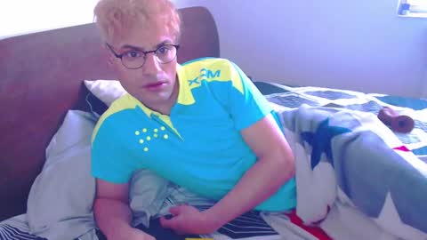 Snapshot of calvinjohnlad chatting on 01-24-25, 07:08 Calvinjohnlad online show from 01-24-25, 07:08