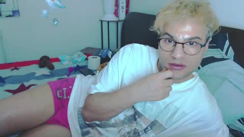 Snapshot of calvinjohnlad chatting on 03-04-25, 12:07 Calvinjohnlad online show from 03-04-25, 12:07