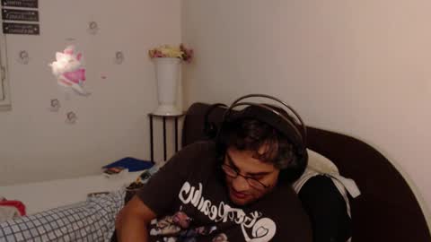 Calvinjohnlad online show from 11-18-25, 08:46