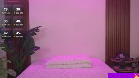 Calypso and Kayla online show from 11-18-25, 12:49