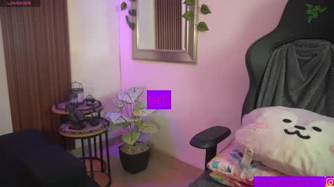 Calypso and Kayla online show from 04-18-26, 01:20