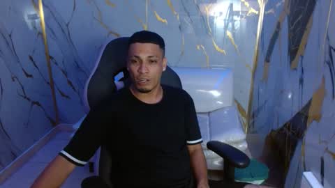 cam_xman online show from 05-14-26, 07:04