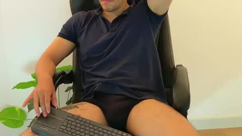 camara110 online show from 10-23-25, 12:32