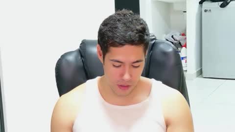 camara110 online show from 05-27-26, 01:02