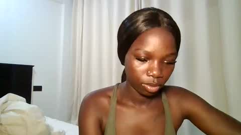 Snapshot of camclit chatting on 01-14-26, 07:14 Princess online show from 01-14-26, 07:14