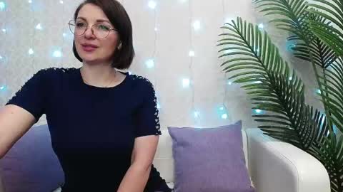 camelia_lillie online show from 05-15-26, 11:23