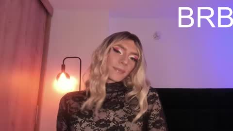 Snapshot of cameron_lyra chatting on 04-11-26, 02:05 Cameron online show from 04-11-26, 02:05