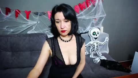 Cameronenns online show from 10-22-25, 06:57