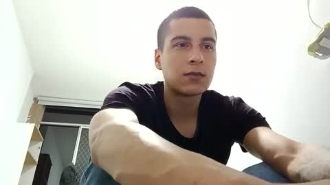 Snapshot of cameronsilverman chatting on 04-14-26, 03:34 cameronsilverman online show from 04-14-26, 03:34