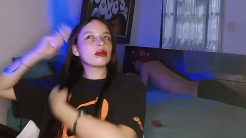 Snapshot of cami_casti777 chatting on 04-26-26, 01:47 trini-1000 online show from 04-26-26, 01:47