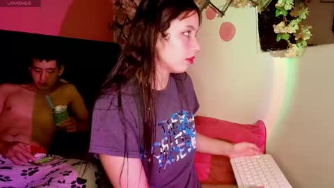Snapshot of cami_casti777 chatting on 06-07-26, 01:54 trini-1000 online show from 06-07-26, 01:54