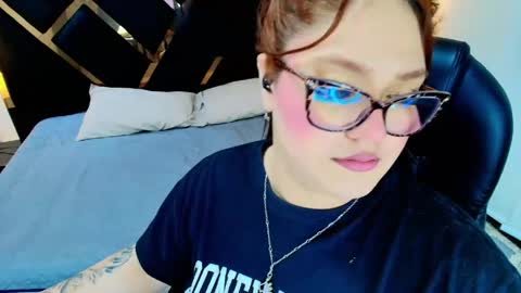 Camila Osorio online show from 06-06-26, 07:29