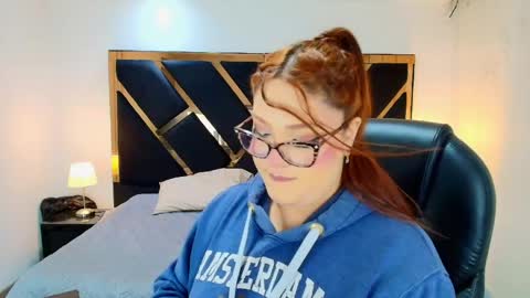 Camila Osorio online show from 06-08-26, 06:30